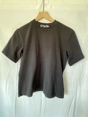 HERON PRESTON black xs tee with mock neck .